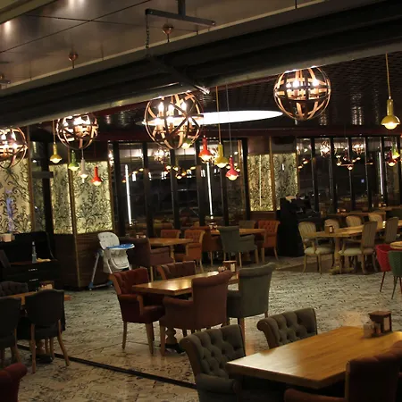 The Corner Hotel Sincan