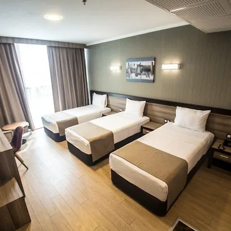 The Corner Hotel Sincan