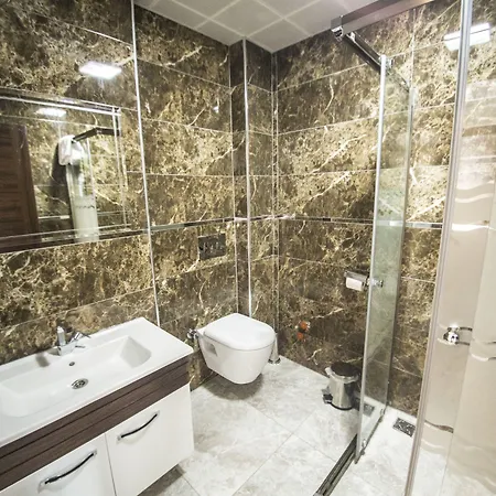 The Corner Hotel Sincan