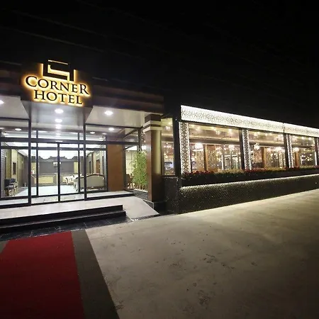 Hotel The Corner