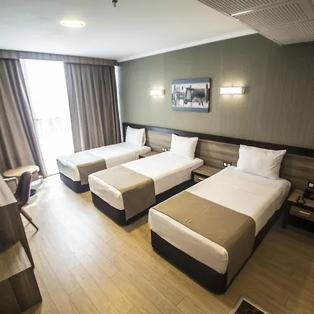 The Corner Hotel Sincan
