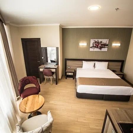 The Corner 4*