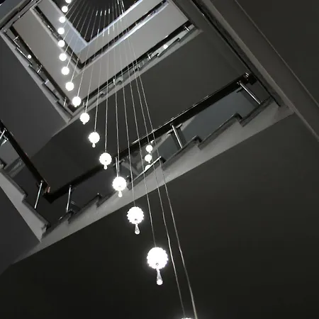The Corner Hotel 4*