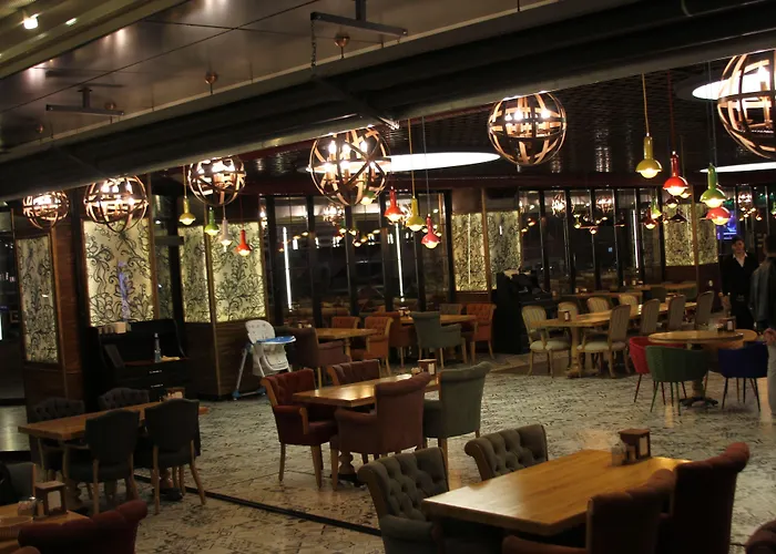 The Corner Hotel Sincan