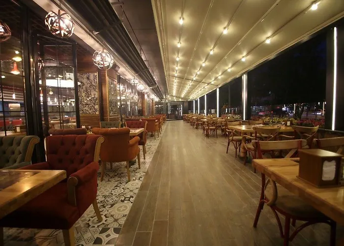 The Corner Hotel Sincan